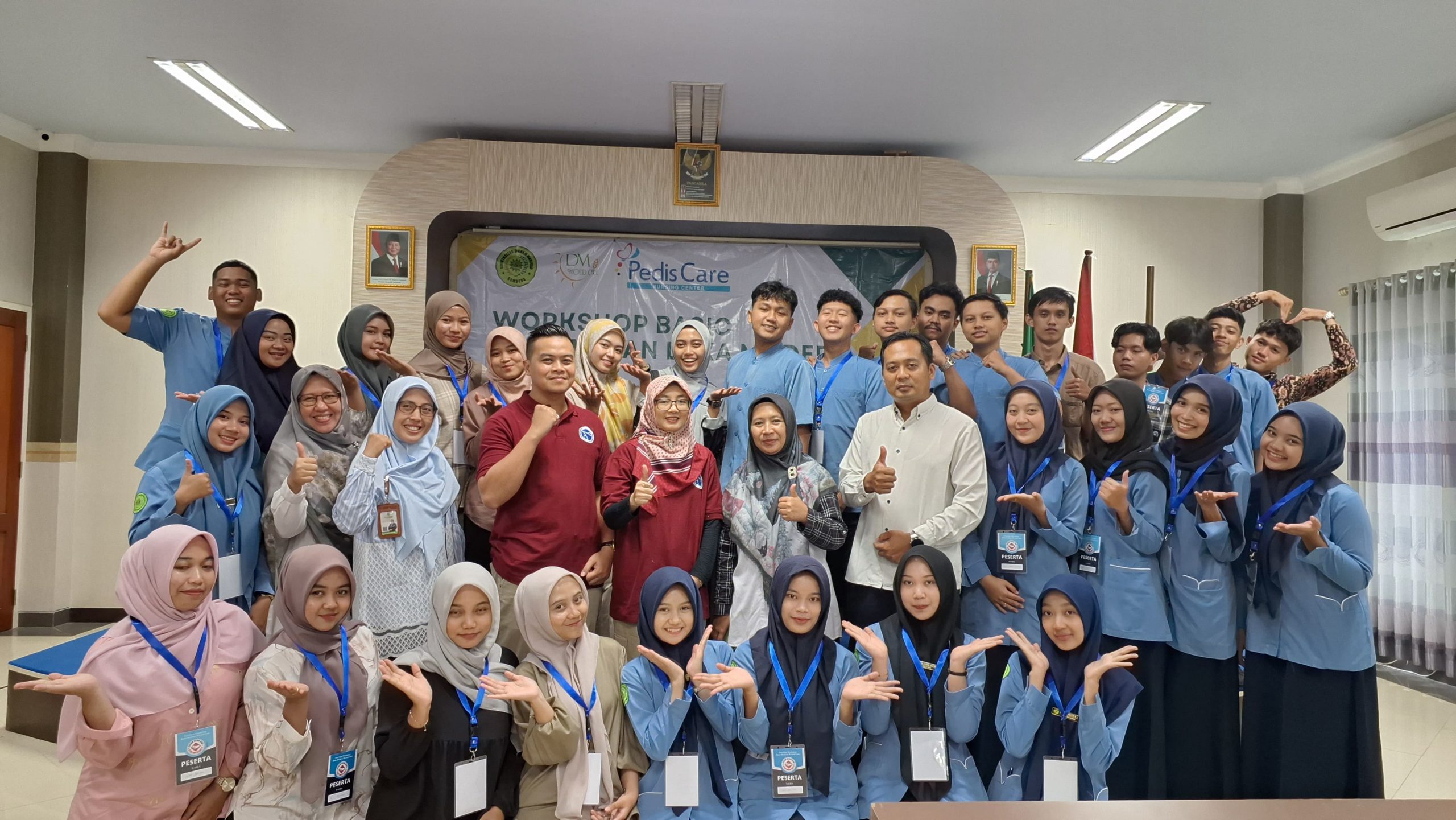 PRODI KEPERAWATAN PROGRAM DIII BEKALI MAHASISWA AKHIR DENGAN WORKSHOP BASIC PERAWATAN LUKA MODERN